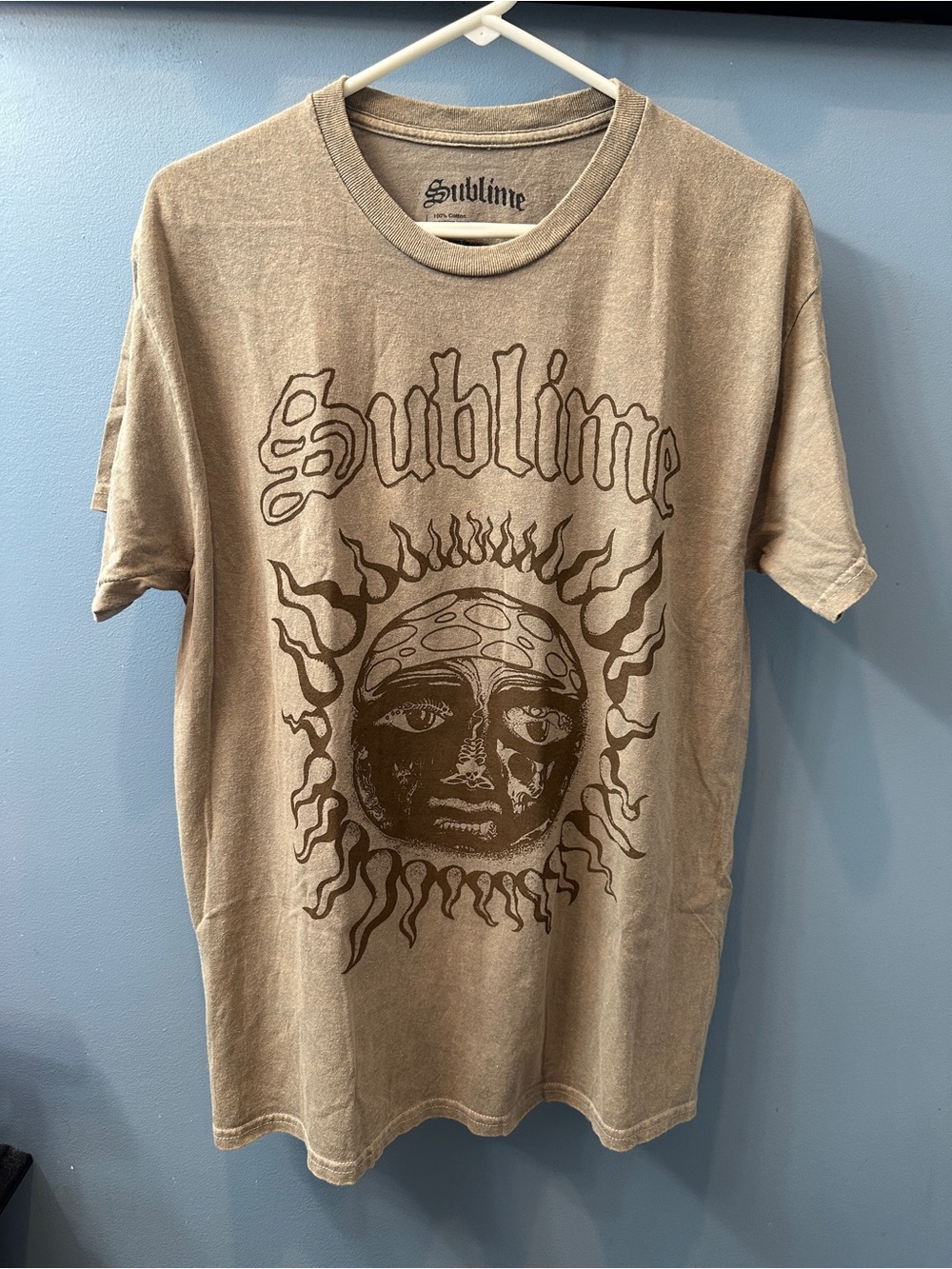 Sublime t-shirt 40 oz to freedom band tee
graphic tan sz Large New
